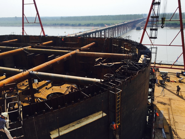 长江大桥主墩沉箱